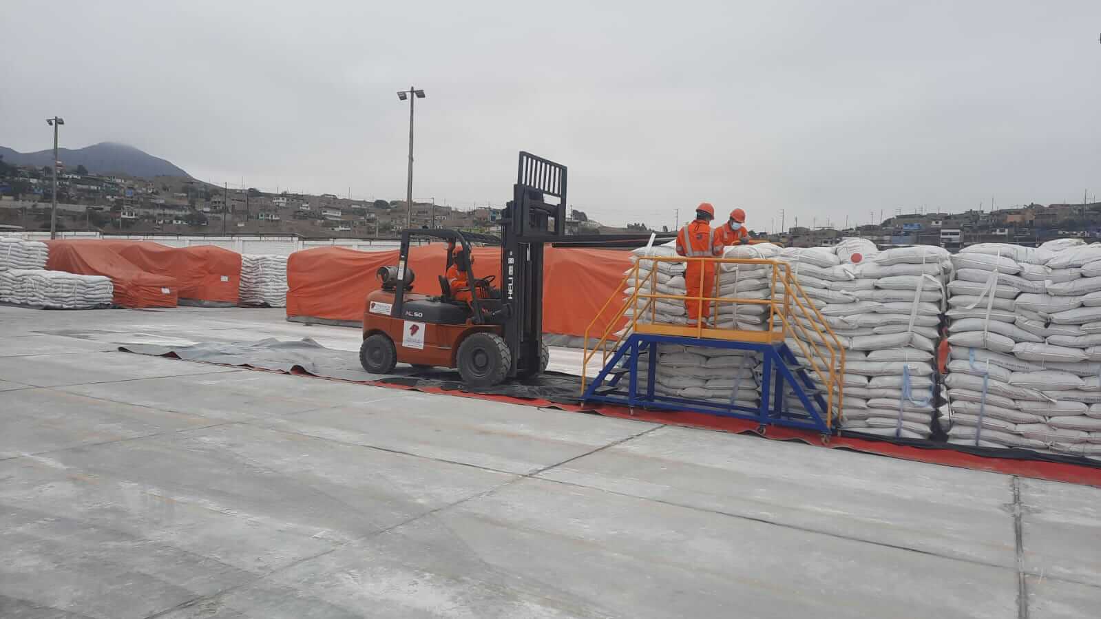 Montacargas de 5 ton en planta austral Chancay
